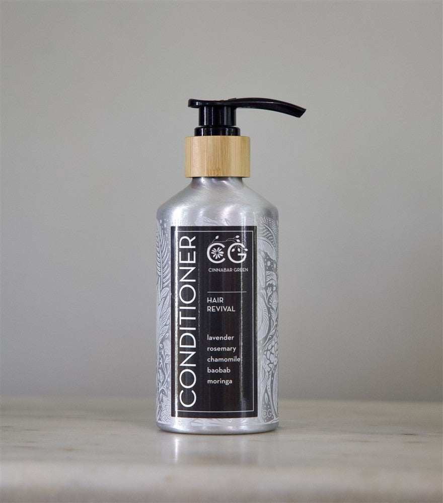 Cinnabar Green Haarspülung mit Kamille und Rosmarin 400 ml Designflasche